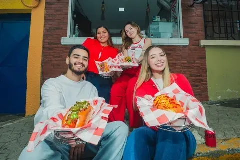 Customers at the La Caliente window